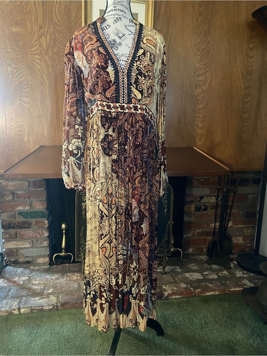 Anthropologie Dresses & Skirts - Anthropologie Paisley V-Neck Maxi Dress in Brown and Cream